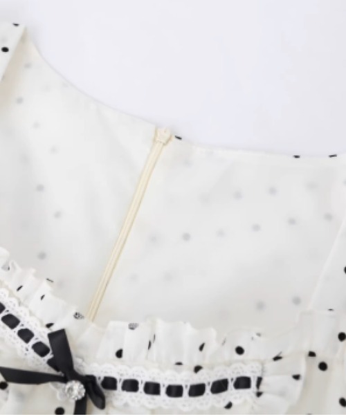 LA POMME petit(ラポミ・プチ)の「Square Collar Flare Dots Dress(ワンピース・レディース・ホワイト・SMALL/MEDIUM/LARGE)」の3枚目の写真