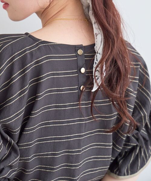 le.coeur blanc(ルクールブラン)の「ドビーボーダーギャザーブラウス(シャツ/ブラウス・レディース・パープル系その他/ブラック系その他/ホワイト系その他2・38)」の19枚目の写真
