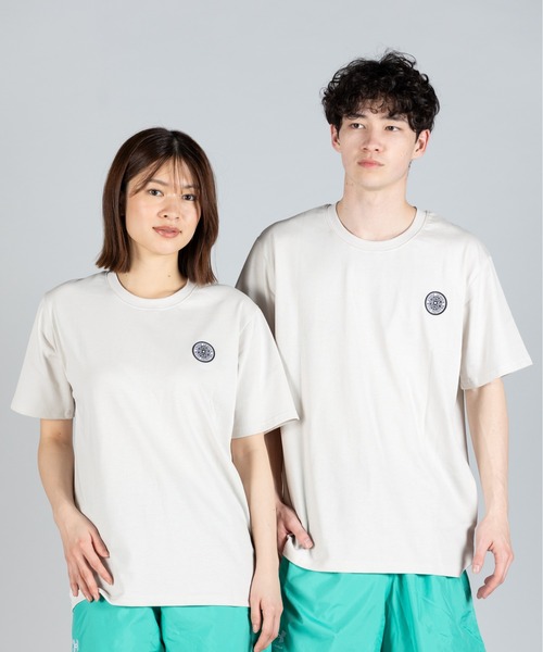 UNDER ARMOUR(アンダーアーマー)の「UAヘビーウエイト パッチ ショートスリーブ Tシャツ(ライフスタイル/メンズ)(Tシャツ/カットソー・メンズ・オフホワイト・3XL/M/S/L/XL/2XL)」の12枚目の写真