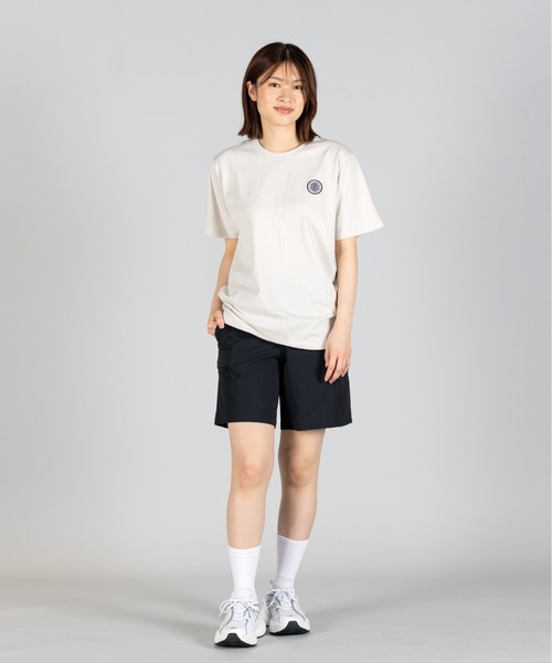 UNDER ARMOUR(アンダーアーマー)の「UAヘビーウエイト パッチ ショートスリーブ Tシャツ(ライフスタイル/メンズ)(Tシャツ/カットソー・メンズ・オフホワイト・3XL/M/S/L/XL/2XL)」の9枚目の写真
