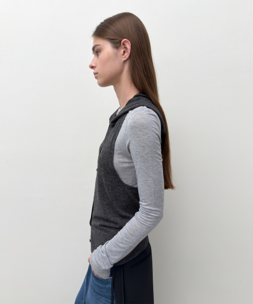DIAGONAL(ダイアゴナル)の「HALTER HOODIE KNIT VEST (dark grey)(ベスト・レディース・その他・FREE)」の16枚目の写真