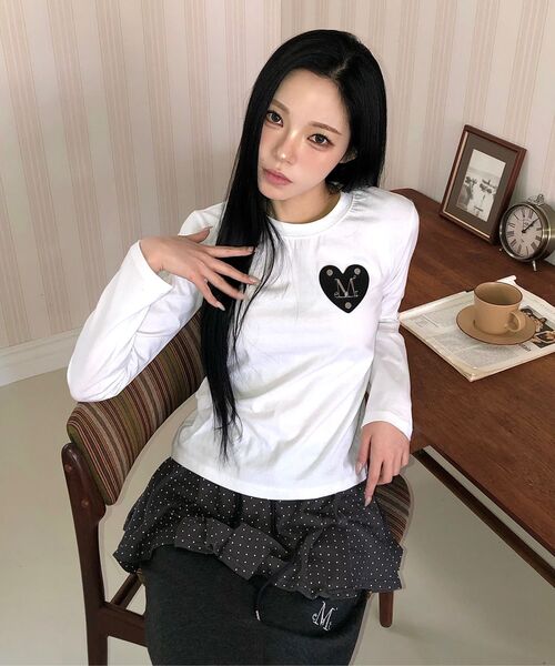 MUCENT(ムセント)の「エリアメタルロゴハートパッチロングスリーブTシャツ(2カラー)(Tシャツ/カットソー・レディース・ホワイト/ブラック・FREE)」の10枚目の写真