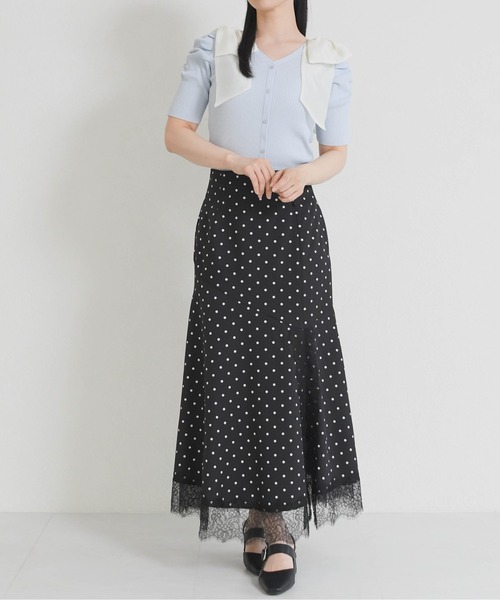 31 Sons de mode(トランテアン ソン ドゥ モード)の「前後2way肩リボンギャザーニット(ニット/セーター・レディース・ブラック/オフホワイト/ブルー・フリ-)」の18枚目の写真
