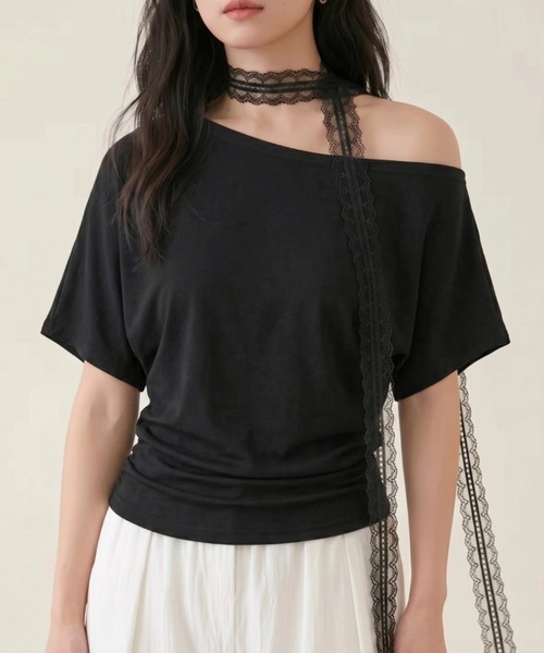 yuue' ( wear )(ユーイ)の「レーススカーフ付き オフショル半袖Tシャツ(Tシャツ/カットソー・レディース・ブラック系その他/ブラック/ホワイト・FREE)」の3枚目の写真