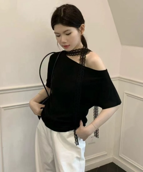 yuue' ( wear )(ユーイ)の「レーススカーフ付き オフショル半袖Tシャツ(Tシャツ/カットソー・レディース・ブラック系その他/ブラック/ホワイト・FREE)」の16枚目の写真