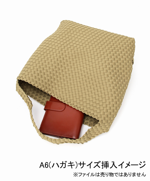 IENA(イエナ)の「NAGHEDI/ナゲディ 別注 Normal Medium Hobo バッグ SND4023LD(トートバッグ・レディース・ベージュ・FREE)」の13枚目の写真