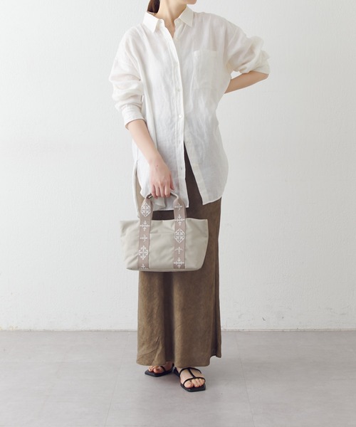 russet（ラシット）の「《WEB限定》コーデュラナイロンデイリートートバッグ（トートバッグ・レディース・ダークブラウン/グレー/グレー系その他・FREE）」の8枚目の写真