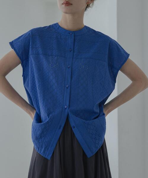 URBAN RESEARCH Sonny Label(アーバンリサーチサニーレーベル)の「『WEB限定』バンドカラーコットンレースシャツ(シャツ/ブラウス・レディース・アイボリー/ブラック/ブルー/グリーン系その他・FREE)」の4枚目の写真