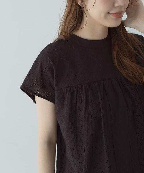 URBAN RESEARCH Sonny Label(アーバンリサーチサニーレーベル)の「『WEB限定』バンドカラーコットンレースシャツ(シャツ/ブラウス・レディース・アイボリー/ブラック/ブルー/グリーン系その他・FREE)」の14枚目の写真