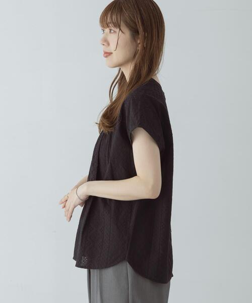 URBAN RESEARCH Sonny Label(アーバンリサーチサニーレーベル)の「『WEB限定』バンドカラーコットンレースシャツ(シャツ/ブラウス・レディース・アイボリー/ブラック/ブルー/グリーン系その他・FREE)」の16枚目の写真