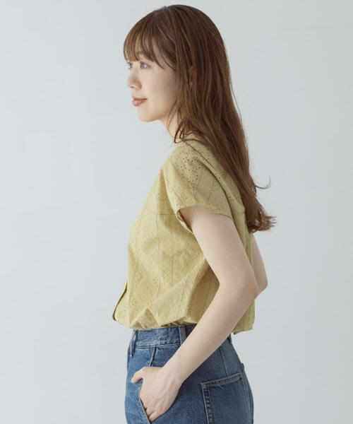 URBAN RESEARCH Sonny Label(アーバンリサーチサニーレーベル)の「『WEB限定』バンドカラーコットンレースシャツ(シャツ/ブラウス・レディース・アイボリー/ブラック/ブルー/グリーン系その他・FREE)」の14枚目の写真