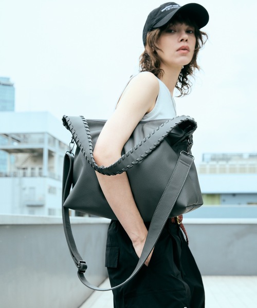 cii（シー）の「【UNISEX】 One Handle Shoulder Bag / 2WAYワンハンドルショルダーバッグ（ショルダーバッグ・メンズ・チャコールグレー/ダークブラウン/ライトグリーン/ブラック/ブルー・FREE）」の15枚目の写真
