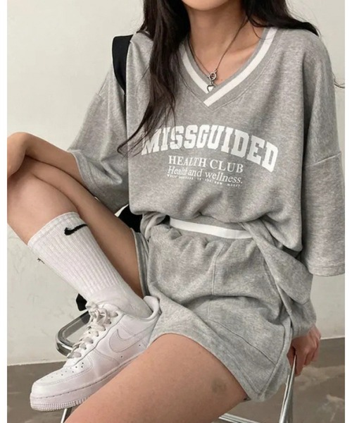 CHEER(チアー)の「カレッジロゴ スポーティーTシャツ&ショートパンツ セットアップ(セットアップ・レディース・ブラック/グレー/ホワイト・FREE)」の8枚目の写真