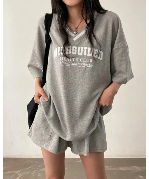 CHEER(チアー)の「カレッジロゴ スポーティーTシャツ&ショートパンツ セットアップ(セットアップ・レディース・ブラック/グレー/ホワイト・FREE)」の6枚目の写真