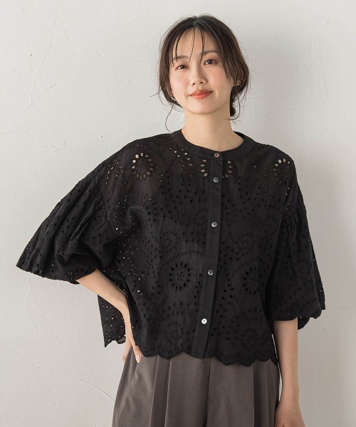 Droite lautreamont（ドロワットロートレアモン）の「カットワーク刺繍バンドカラーブラウス（シャツ/ブラウス・レディース・オフホワイト/ブラック・M）」の22枚目の写真