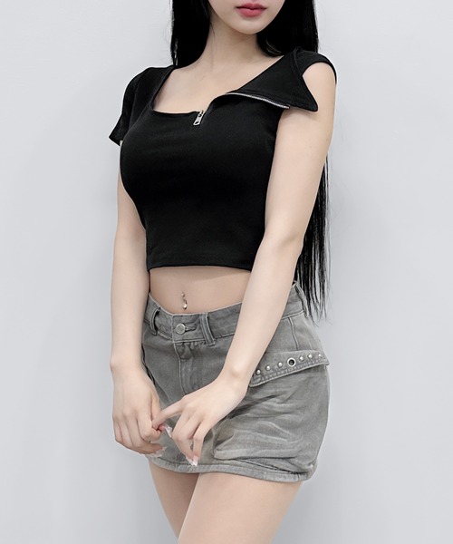FOLLOWIN(フォロウィン)の「【カップ付き】 ワンショルダージップデザイントップス(Tシャツ/カットソー・レディース・ブラック/ホワイト/グレー・FREE)」の14枚目の写真