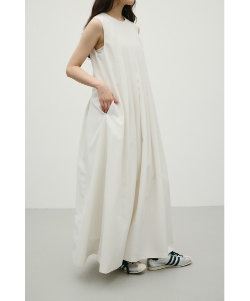 STYLEMIXER(スタイルミキサー)の「ワイドプリーツワンピース(ワンピース・レディース・ホワイト/サックスブルー/ブラック・MEDIUM/SMALL)」の8枚目の写真