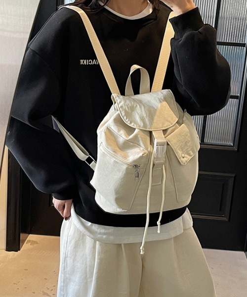 LAC-VERT(ラック・ヴェール)の「コンパクトミニリュック/バックパック(バックパック/リュック・レディース・オフホワイト/ブラック・FREE)」の6枚目の写真