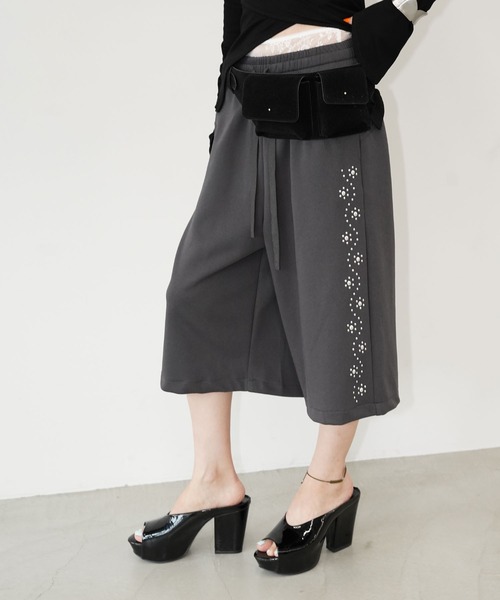 chuclla(チュクラ)の「ダブルウエストレースハーフパンツ chw26s340(その他パンツ・レディース・ホワイト/グレー・L/M)」の4枚目の写真