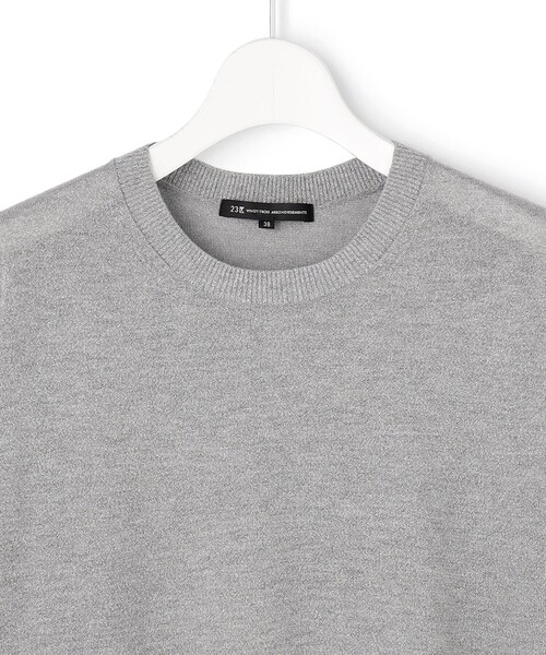 23区 S(ニジュウサンクチイサイサイズ)の「オータムメタリック パフスリーブ ニット Tシャツ(ニット/セーター・レディース・ピンク系/ライトグリーン系/ゴールド系/シルバー系・32)」の8枚目の写真