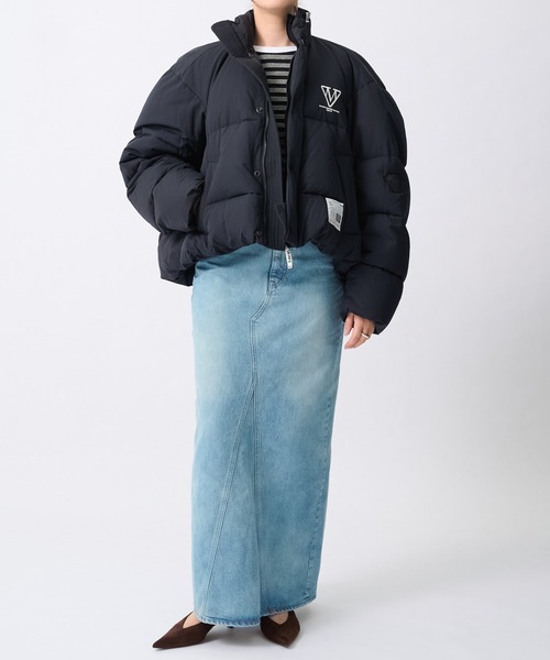 Maison MIHARA YASUHIRO（メゾンミハラヤスヒロ）の「【MIHARAYASUHIRO/ミハラヤスヒロ】ROLL-UP HEM DOWN/ロールアップヘムダウン（ダウンジャケット/コート・レディース・ブラック・36）」の2枚目の写真