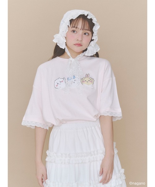 merry jenny(メリージェニー)の「ちいかわリボンTee(Tシャツ/カットソー・レディース・ブルー/ピンク/オフホワイト・FREE)」の5枚目の写真