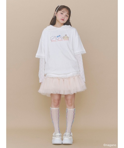 merry jenny(メリージェニー)の「ちいかわリボンTee(Tシャツ/カットソー・レディース・ブルー/ピンク/オフホワイト・FREE)」の11枚目の写真