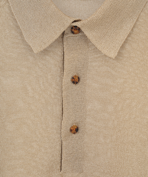 CURRENTAGE(カレンテージ)の「Glitter polo knit(MEN'S)(ニット/セーター・メンズ・ゴールド/グレー・3)」の8枚目の写真