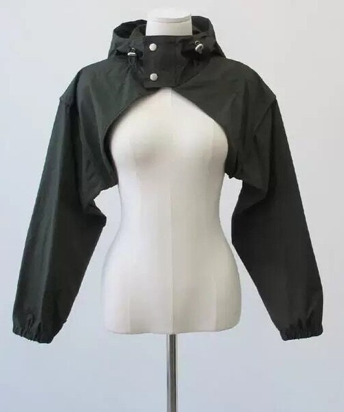 gossip!ロサンゼルス(ゴシップロサンゼルス)の「【Y2Kガーリー】レトロクロップドショート丈フーディー レイヤードパーカー ライトアウター【3色展開】(パーカー・レディース・ブラック/ダークグリーン/ホワイト・M)」の19枚目の写真