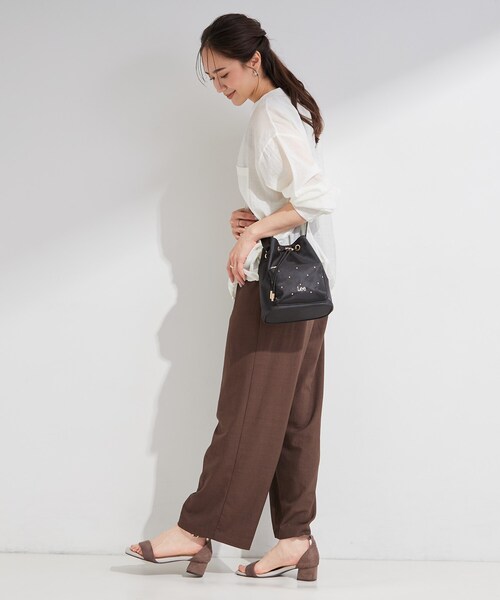 Lee（リー）の「【Lee別注／撥水】スタッズ巾着ショルダーバッグ（ショルダーバッグ・レディース・ブラック/グレー/ライトパープル/ピンク系その他2/ブラック系7/ネイビー系5/サックスブルー系7/ピンク系/ゴールド系7/アイボリー・00）」の16枚目の写真