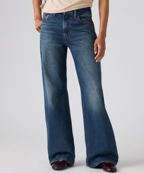 Levi's(リーバイス)の「Levi's/リーバイス LOOSE BOOT ジーンズ ミディアムインディゴ(デニムパンツ・レディース・ダークインディゴブルー・28inch/27inch/26inch/25inch/24inch/23inch)」の1枚目の写真