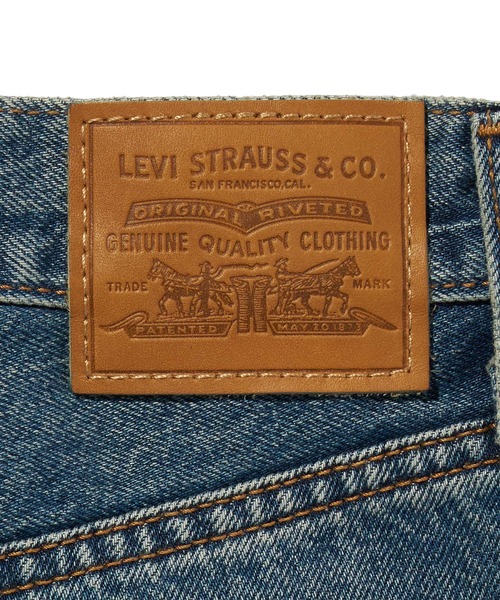Levi's(リーバイス)の「Levi's/リーバイス LOOSE BOOT ジーンズ ミディアムインディゴ(デニムパンツ・レディース・ダークインディゴブルー・28inch/27inch/26inch/25inch/24inch/23inch)」の13枚目の写真