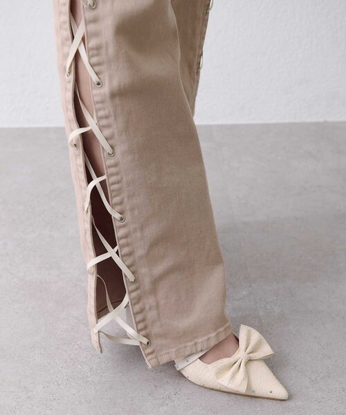 Belle Charme(ベルシャルム)の「【Belle Charme】 Side Lace-up Flare Denim(デニムパンツ・レディース・ベージュ/グレー・SMALL/LARGE/MEDIUM)」の12枚目の写真