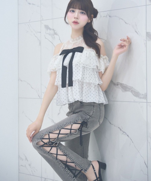 Belle Charme(ベルシャルム)の「【Belle Charme】 Side Lace-up Flare Denim(デニムパンツ・レディース・ベージュ/グレー・SMALL/LARGE/MEDIUM)」の3枚目の写真