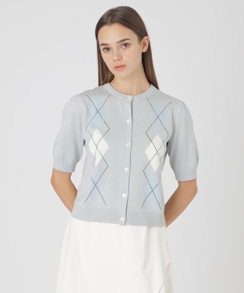 BLUE LABEL CRESTBRIDGE(ブルーレーベルクレストブリッジ)の「アーガイルニットカーディガン(カーディガン/ボレロ・レディース・ブラック/グレー系その他/オフホワイト・38)」の3枚目の写真