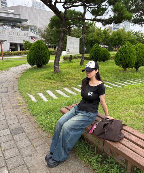 MUSINSA STANDARD WOMAN（ムシンサスタンダードウーマン）の「ウィメンズエッセンシャルカーブデニムパンツ[ラスティブルー]（デニムパンツ・レディース・その他・30/24/25/26/27/28/29）」の16枚目の写真