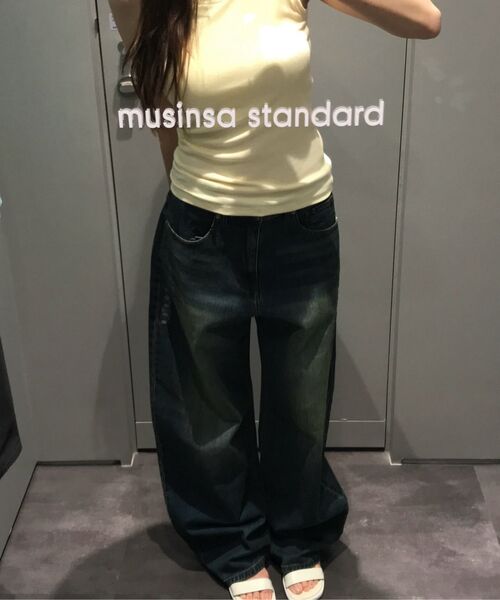 MUSINSA STANDARD WOMAN（ムシンサスタンダードウーマン）の「ウィメンズエッセンシャルカーブデニムパンツ[ラスティブルー]（デニムパンツ・レディース・その他・30/24/25/26/27/28/29）」の22枚目の写真