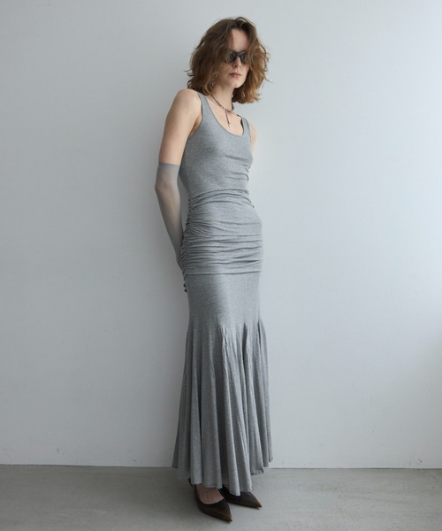 JOSE MOON(ジョゼムーン)の「DRAPE CUTSEW DRESS/ドレープカットソードレス(ワンピース・レディース・ブラック/ベージュ/グレー・FREE)」の18枚目の写真