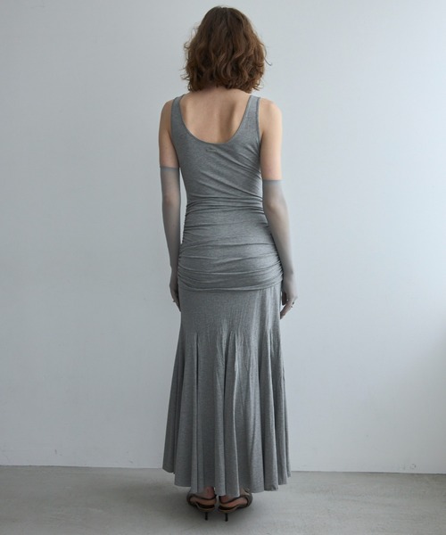 JOSE MOON(ジョゼムーン)の「DRAPE CUTSEW DRESS/ドレープカットソードレス(ワンピース・レディース・ブラック/ベージュ/グレー・FREE)」の19枚目の写真