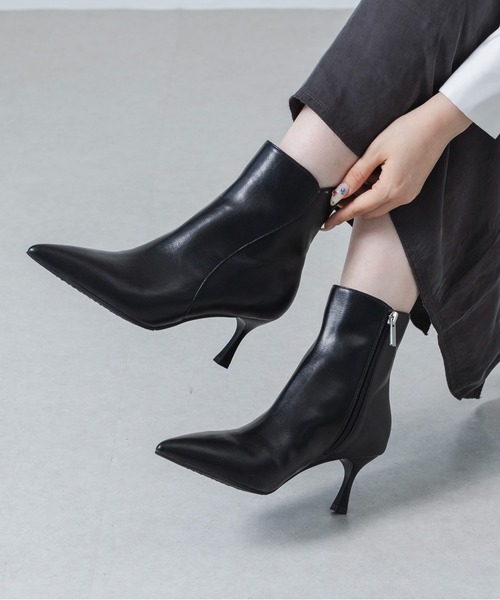 EVOL(イーボル)の「【S-LLサイズ展開・美脚効果あり】6.5cmポインテッドショートブーツ CB23887(ブーツ・レディース・ブラウン/ブラック/ブラック系その他・S/M/L/LL)」の7枚目の写真