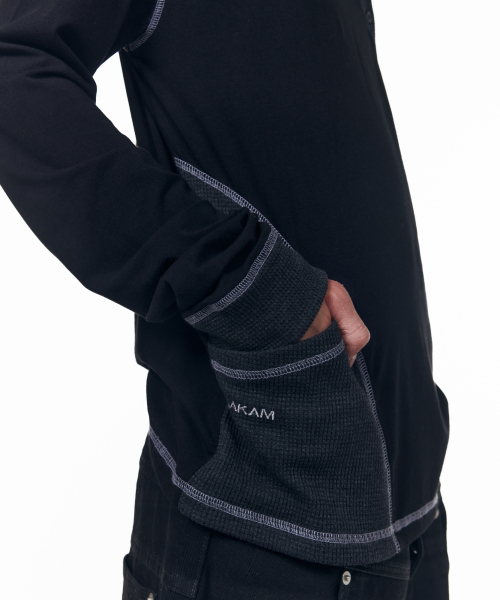 AAKAM（アーカム）の「Slant Cut Hooded Long Sleeve (Black)（パーカー・レディース・その他・1/2）」の10枚目の写真
