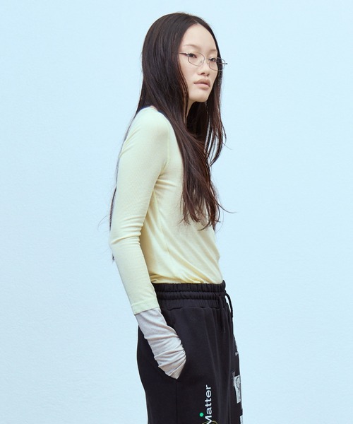 THINGS THAT MATTER(シングス ザット マター)の「TWO-TONE SHEER RIBBED TOPS / ツートーン シアー リブ トップス(Tシャツ/カットソー・レディース・サックスブルー/グレー/イエロー・FREE)」の12枚目の写真