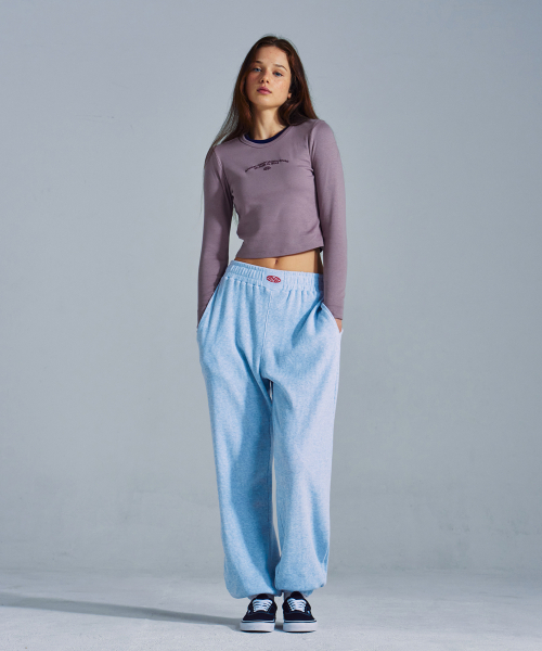 MENASOO（ミナス）の「MNS x American apparel 261 Crop Long-Sleeves_Violet（Tシャツ/カットソー・レディース・バイオレット・SMALL/MEDIUM）」の7枚目の写真