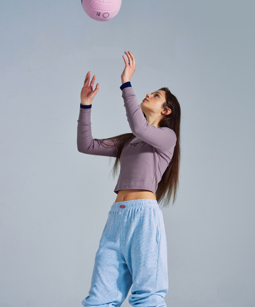 MENASOO（ミナス）の「MNS x American apparel 261 Crop Long-Sleeves_Violet（Tシャツ/カットソー・レディース・バイオレット・SMALL/MEDIUM）」の10枚目の写真