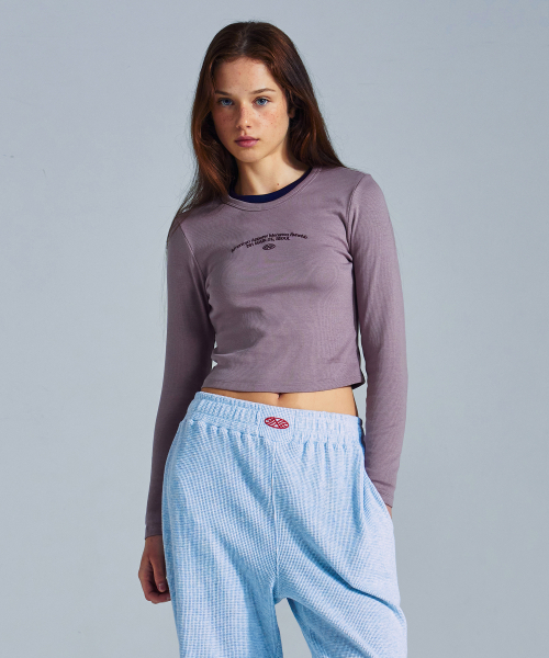 MENASOO（ミナス）の「MNS x American apparel 261 Crop Long-Sleeves_Violet（Tシャツ/カットソー・レディース・バイオレット・SMALL/MEDIUM）」の12枚目の写真