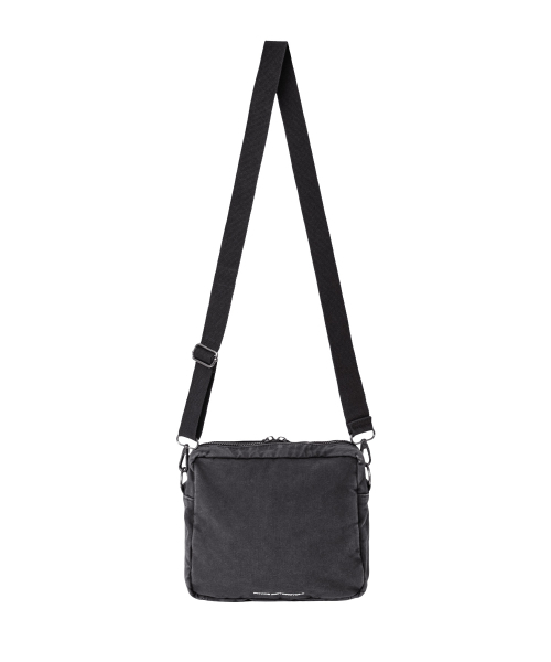 PHYPS MOTORCYCLE（フィップスモーターサイクル）の「Washed Field Mini Cross Bag Charcoal（メッセンジャーバッグ・レディース・その他・FREE）」の2枚目の写真