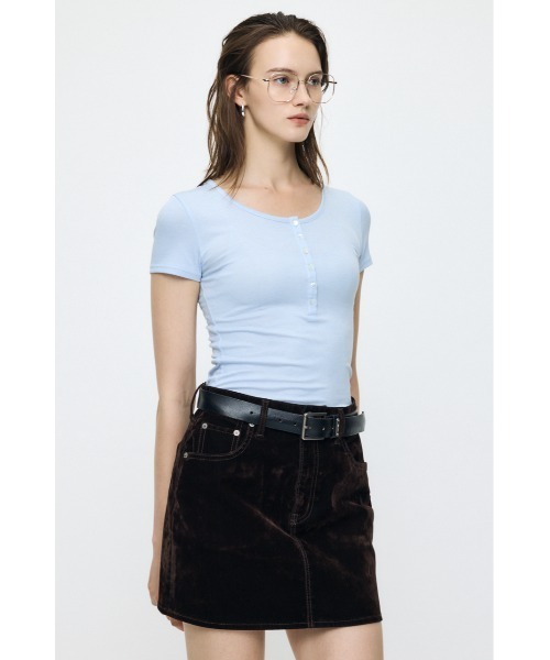 MOUSSY(マウジー)の「ES HALF SLEEVE トップス(Tシャツ/カットソー・レディース・オフホワイト/杢グレー/ブラック/ライトブルー・1/2)」の10枚目の写真