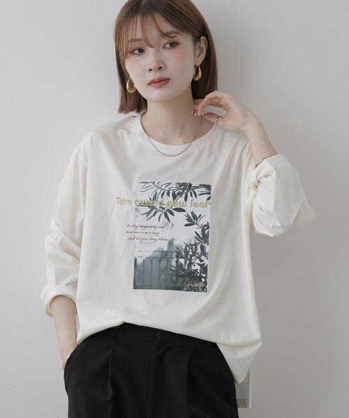 EGLANTINE(エグランティーヌ)の「EGLANTINE フォトプリント長袖カットソー(Tシャツ/カットソー・レディース・オフホワイト/モカ・38)」の3枚目の写真