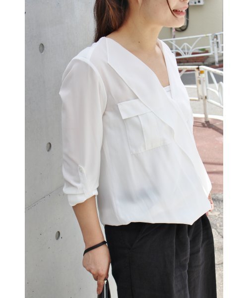 FIGARO Paris(フィガロパリ)の「カシュクール ミリタリーブラウス◆(シャツ/ブラウス・レディース・ネイビー/ホワイト/キャメル・36/38)」の19枚目の写真