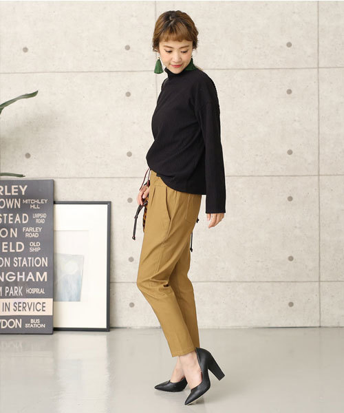 select MOCA（セレクトモカ）の「【カラバリ4色】テレコリブハイネックドロップショルダーボックスシルエット長袖トップス（ニット/セーター・レディース・ボルドー/ブラック/カーキ/グレー・FREE）」の17枚目の写真